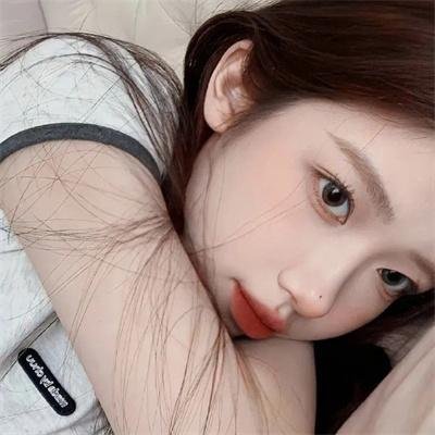 丑小鸭的天鹅湖